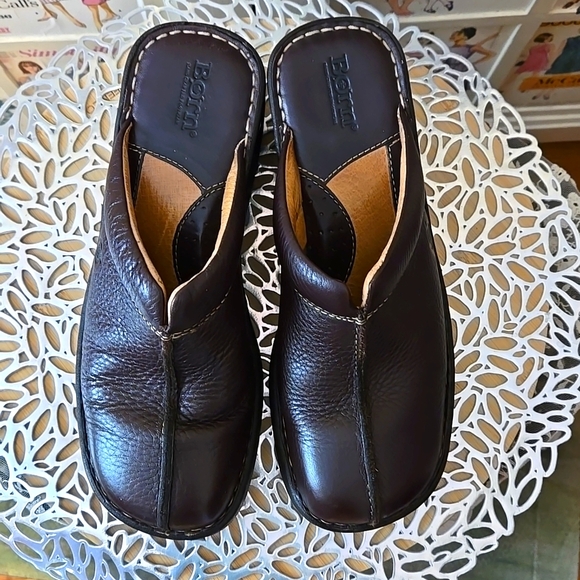 B.O.C. Born brown leathe clogs Sz 8 ⭐️ - Picture 2 of 9